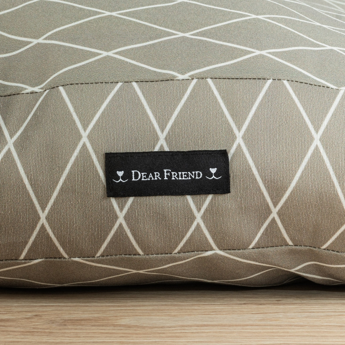 Stylish pet bed made in Spain for restful sleep