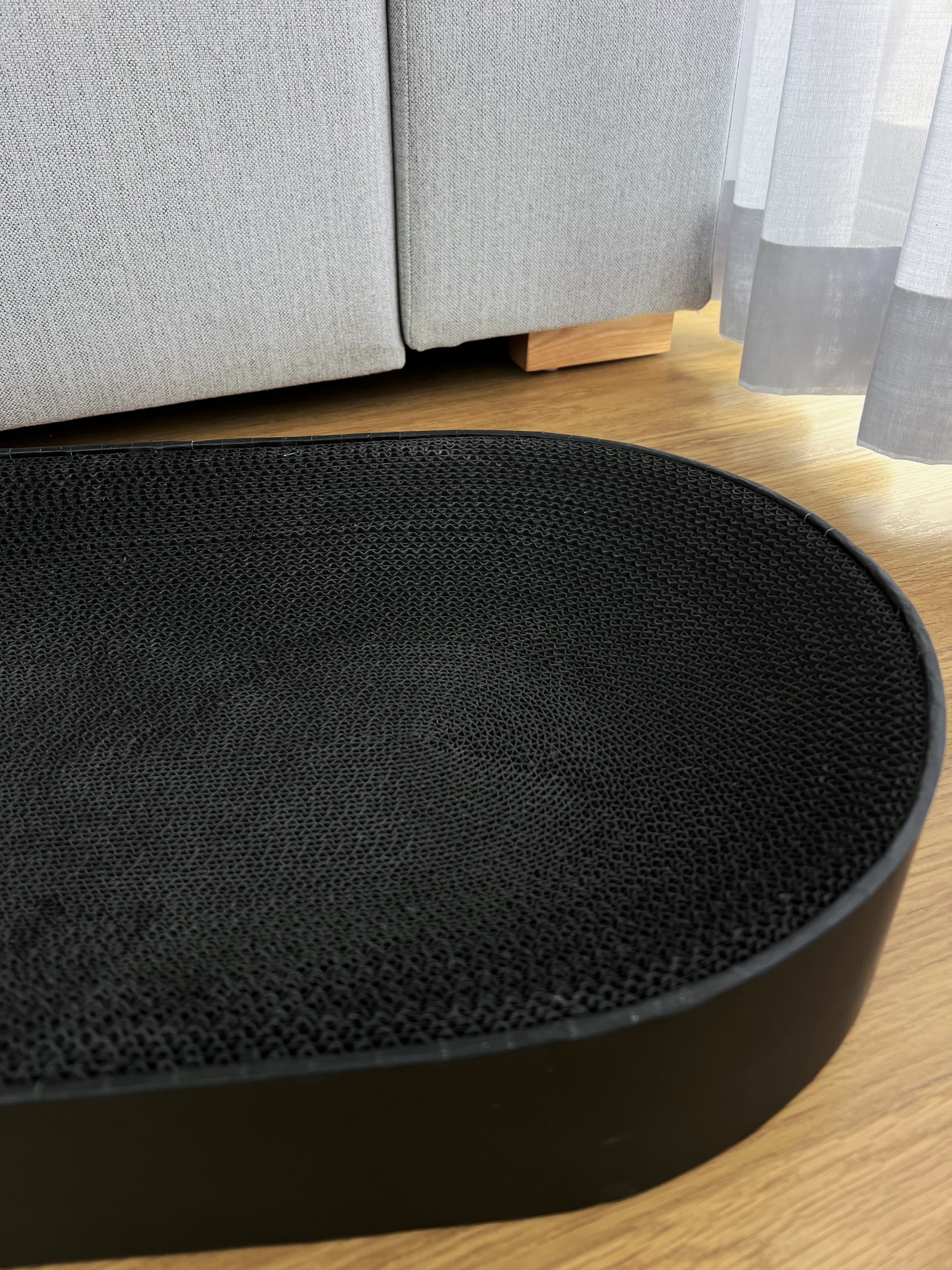 Sustainable and recyclable cat scratcher board