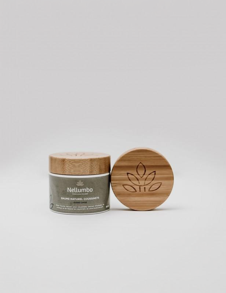 Moisturizing paw pad balm for cracked or dry skin